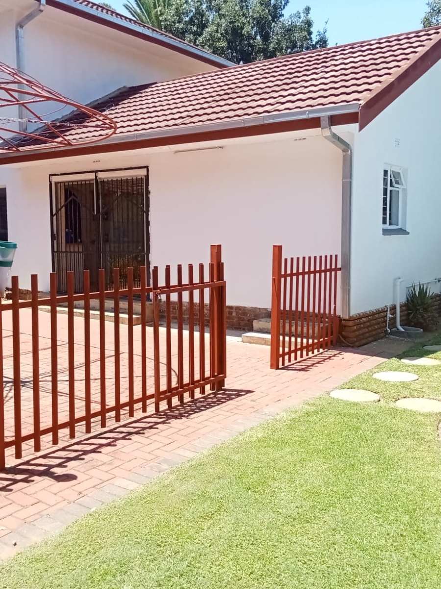 4 Bedroom Property for Sale in Bishops Bay Free State